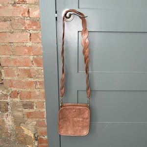 ANTHROPOLOGIE CROSSBODY LIKE NEW SO CUTE!